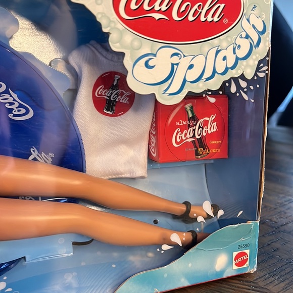 Coca-Cola Splash Barbie Doll - Picture 5 of 7